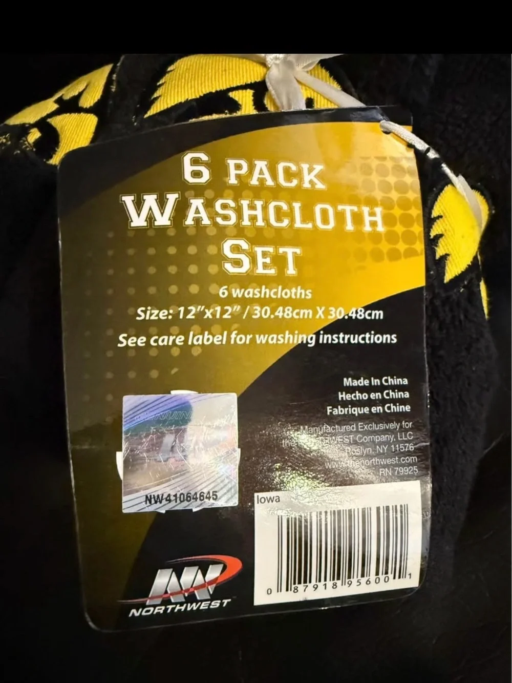 Iowa Hawkeye bath towels, wash cloths, and shower curtain rings - all new.